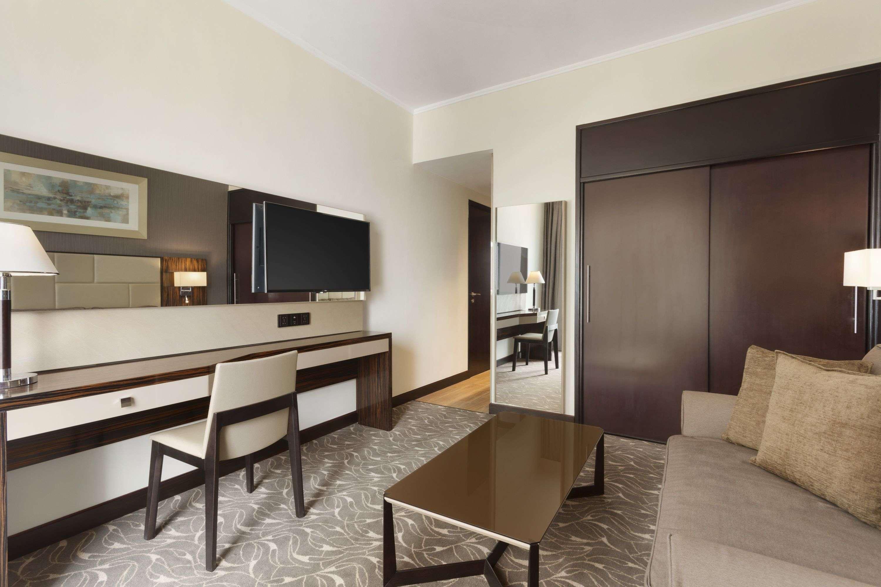 Hawthorn Extended Stay By Wyndham Abu Dhabi City Center Buitenkant foto