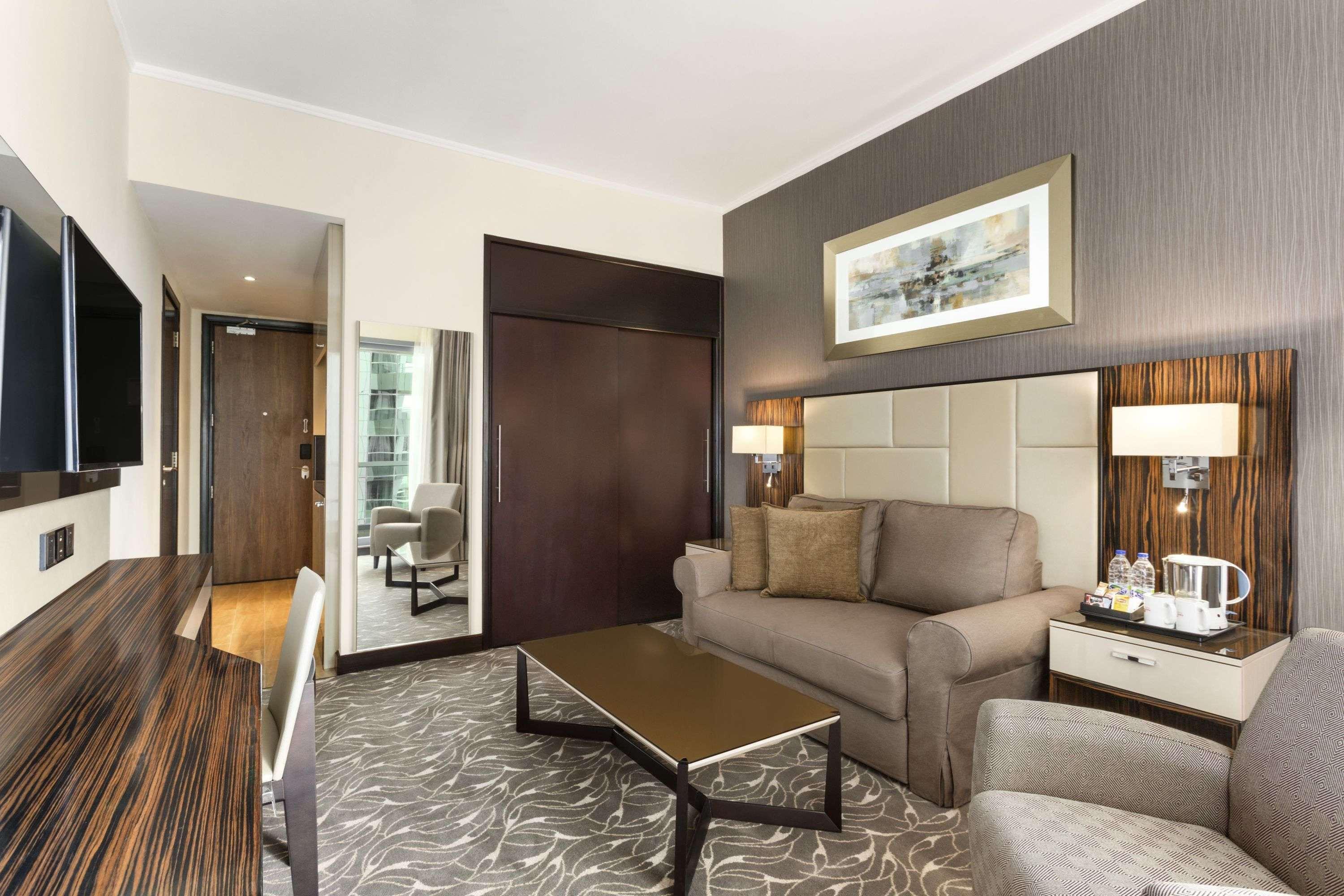 Hawthorn Extended Stay By Wyndham Abu Dhabi City Center Buitenkant foto