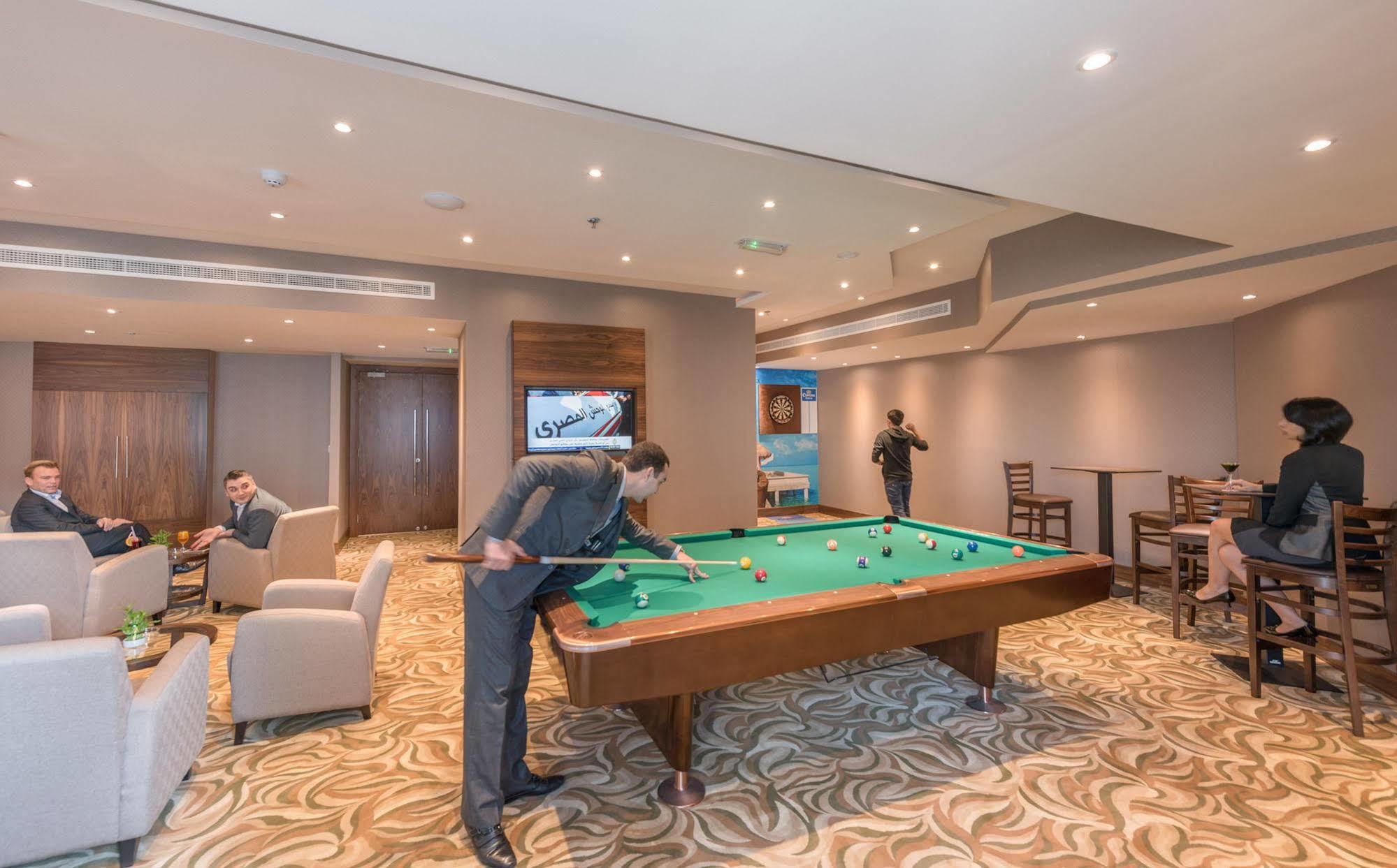 Hawthorn Extended Stay By Wyndham Abu Dhabi City Center Buitenkant foto