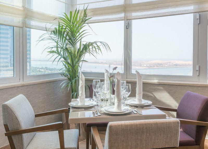 Hawthorn Extended Stay By Wyndham Abu Dhabi City Center Buitenkant foto